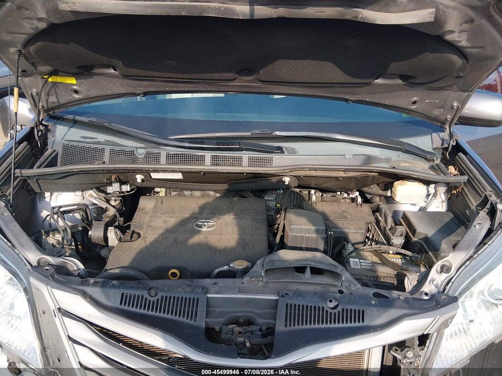 5TDYK3DC2ES516870 2014 TOYOTA SIENNA photo no. 10