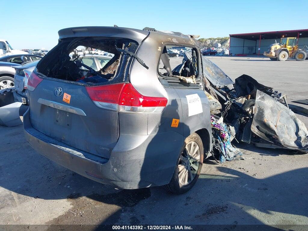 5TDYK3DC8ES515366 2014 TOYOTA SIENNA photo no. 4