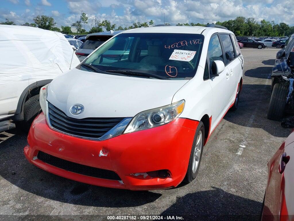 5TDKK3DC9ES442806 2014 TOYOTA SIENNA photo no. 2