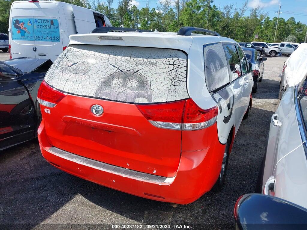5TDKK3DC9ES442806 2014 TOYOTA SIENNA photo no. 4