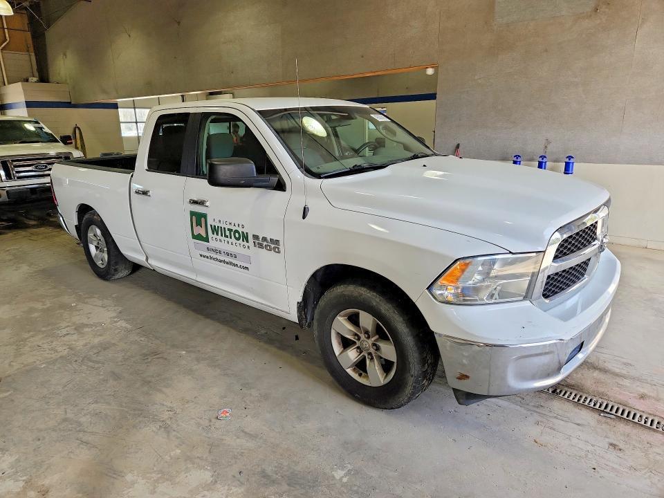 2017 RAM 1500 SLT — Фото 4 из 12