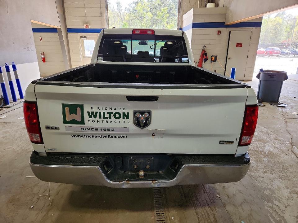 2017 RAM 1500 SLT — Фото 6 из 12