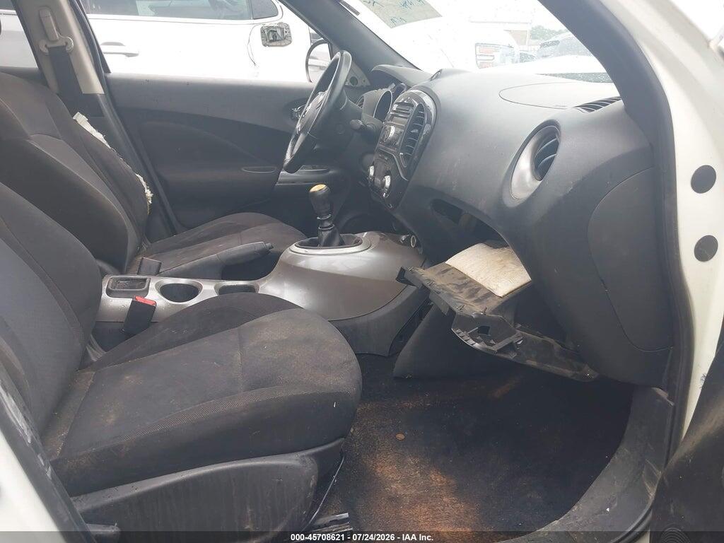 JN8AF5MR4BT007502 2011 NISSAN JUKE photo no. 5