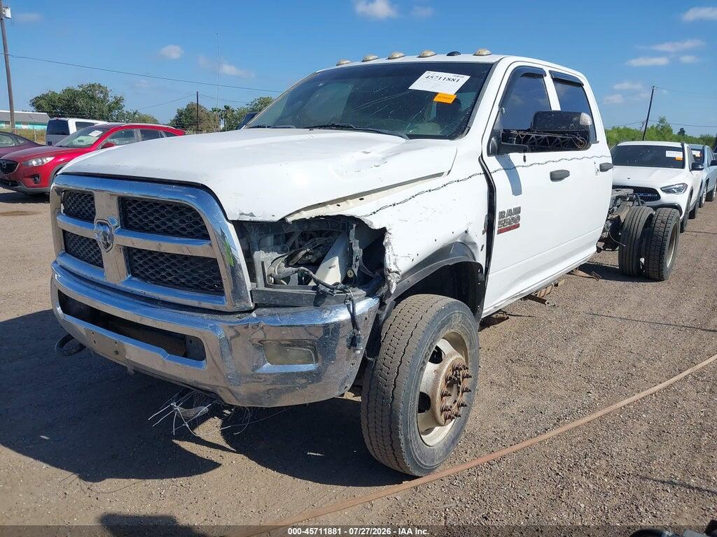 3C7WRMFL5HG520665 2017 RAM 5500 CHASSIS photo no. 2