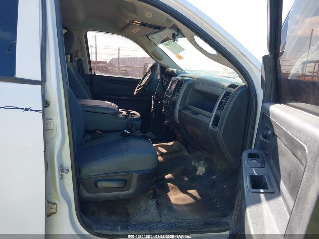 3C7WRMFL5HG520665 2017 RAM 5500 CHASSIS photo no. 6