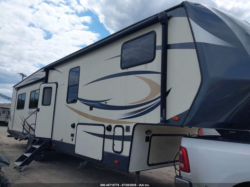 4X4FSBL22HU079960 2017 SALEM TRAVEL TRAILER photo no. 4