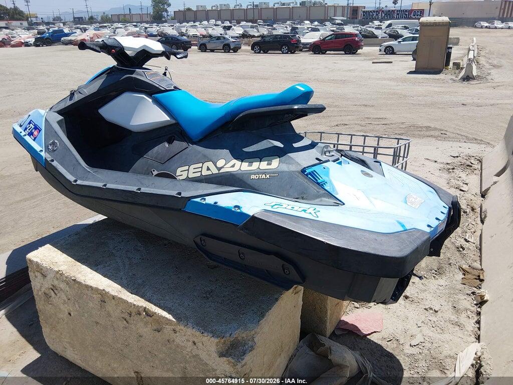 00000YDV82244E717 2017 SEADOO SEADOO photo no. 3