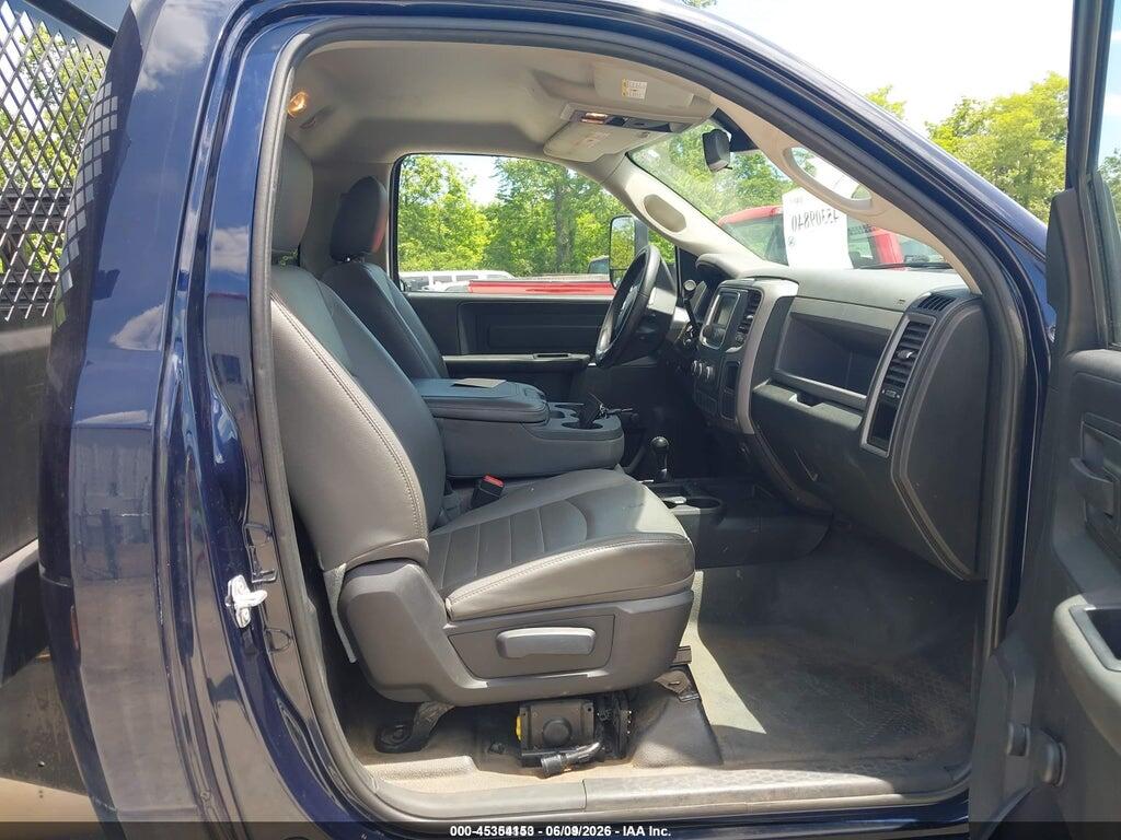 3C7WRTAJ4GG316955 2016 RAM 3500 CHASSIS photo no. 5