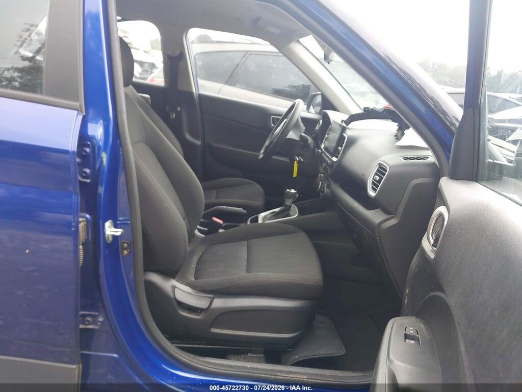 KMHRB8A33NU177419 2022 HYUNDAI VENUE photo no. 5