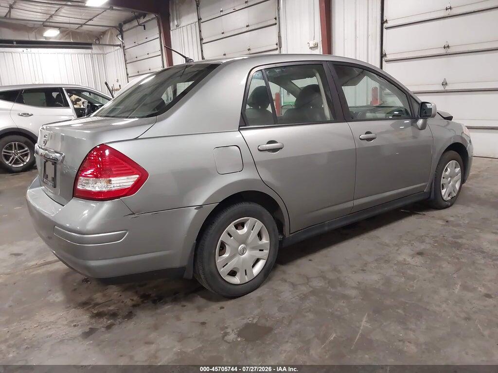 3N1BC1AP4BL423318 2011 NISSAN VERSA photo no. 4