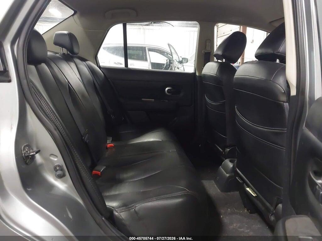 3N1BC1AP4BL423318 2011 NISSAN VERSA photo no. 8