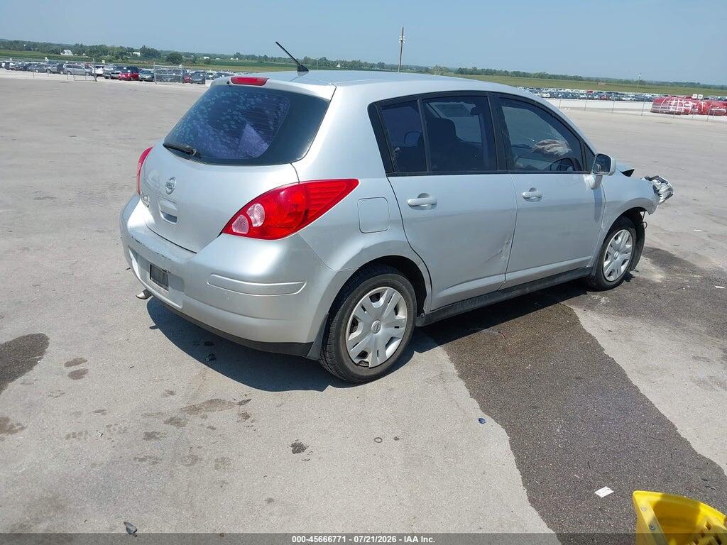 3N1BC1CPXBL498764 2011 NISSAN VERSA photo no. 4