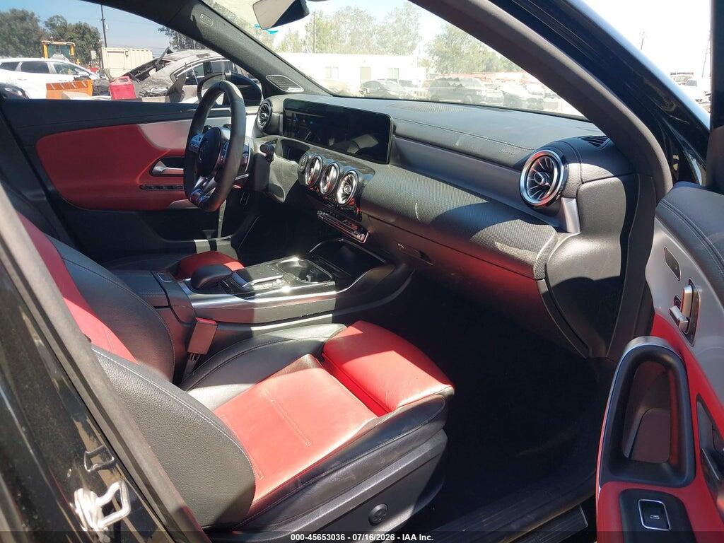 W1K3G5BB0MJ298981 2021 MERCEDES-BENZ AMG A 35 photo no. 5