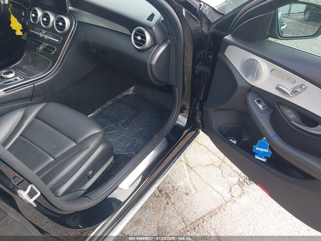 W1KWF8DB6MR615663 2021 MERCEDES-BENZ C 300 photo no. 5