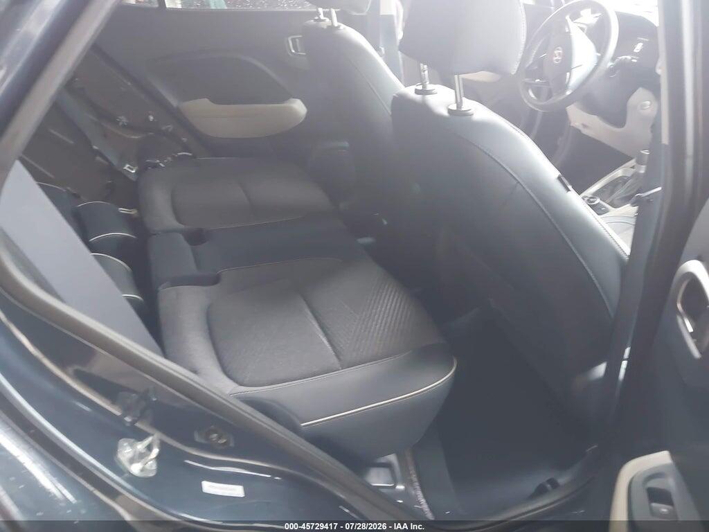 KMHRC8A38SU386664 2025 HYUNDAI VENUE photo no. 8