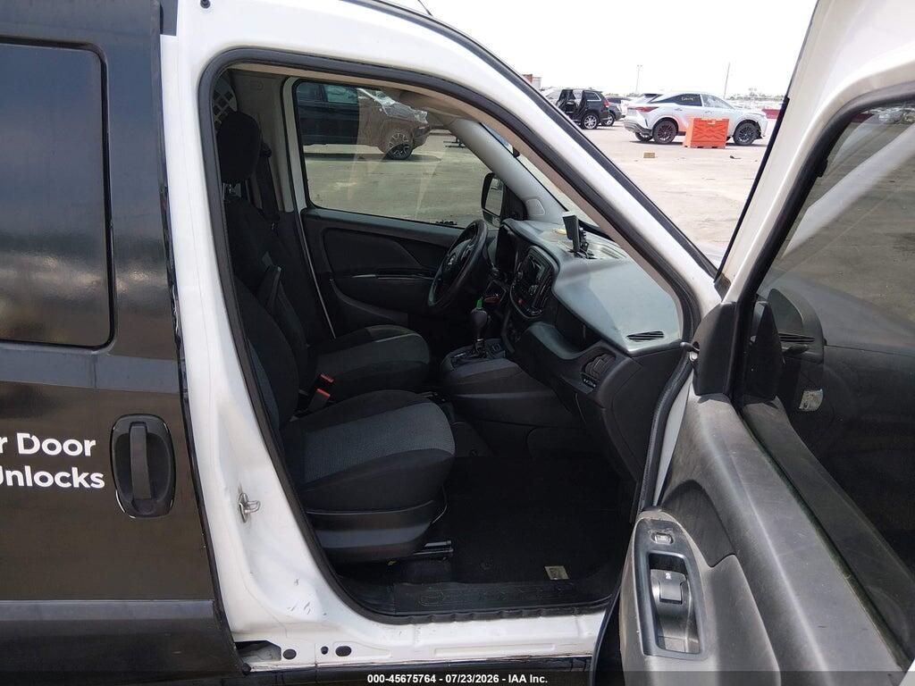 ZFBERFAT2G6B89755 2016 RAM PROMASTER CITY photo no. 5
