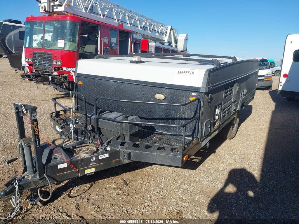 4X4CFM614JD304357 2018 FOREST RIVER 228 photo no. 2