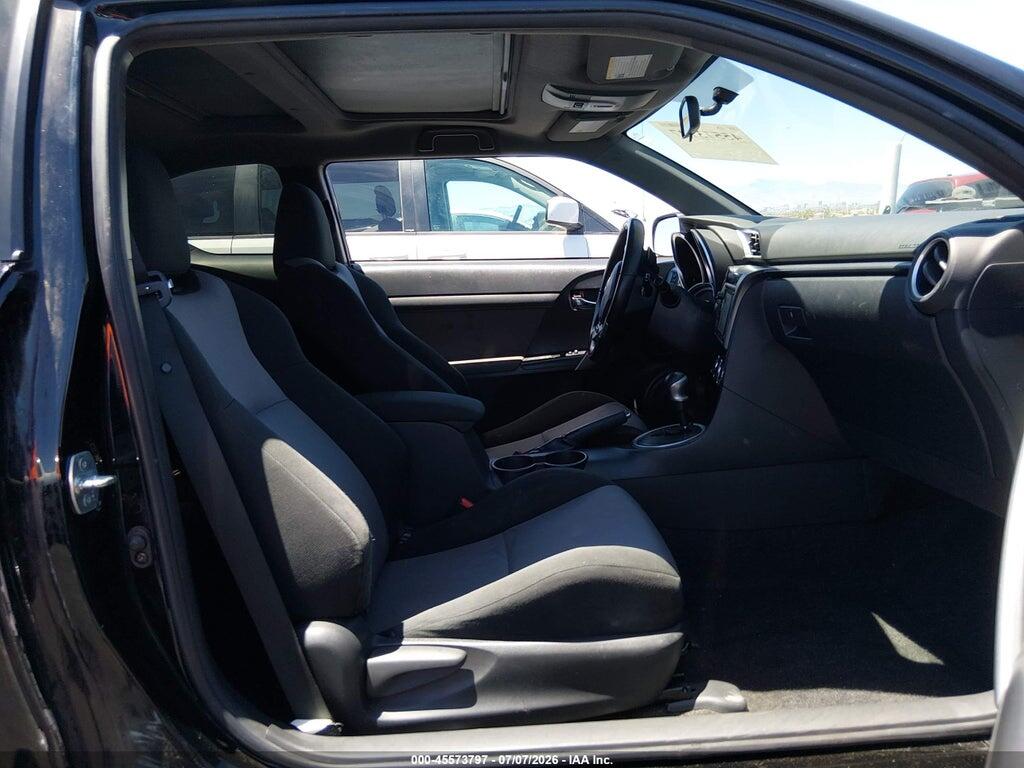 JTKJF5C7XGJ024666 2016 SCION TC photo no. 5