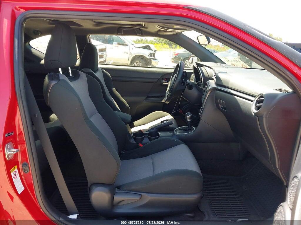 JTKJF5C79GJ015098 2016 SCION TC photo no. 5