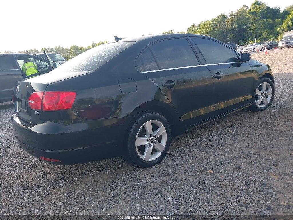 3VWLL7AJ9EM353438 2014 VOLKSWAGEN JETTA photo no. 4