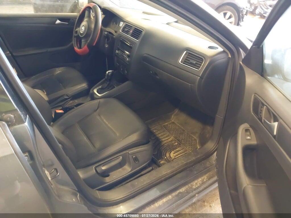 3VWD17AJ2EM238979 2014 VOLKSWAGEN JETTA photo no. 5