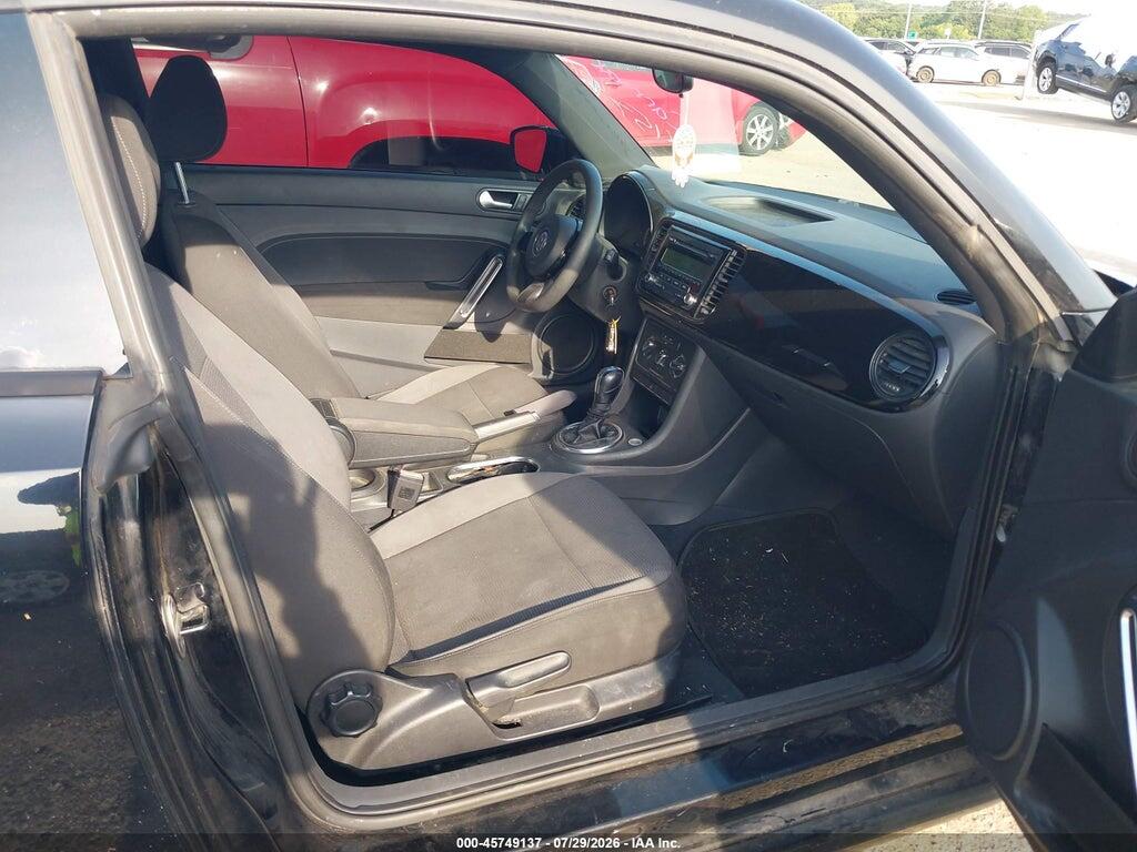 3VWF17AT9EM641674 2014 VOLKSWAGEN BEETLE photo no. 5