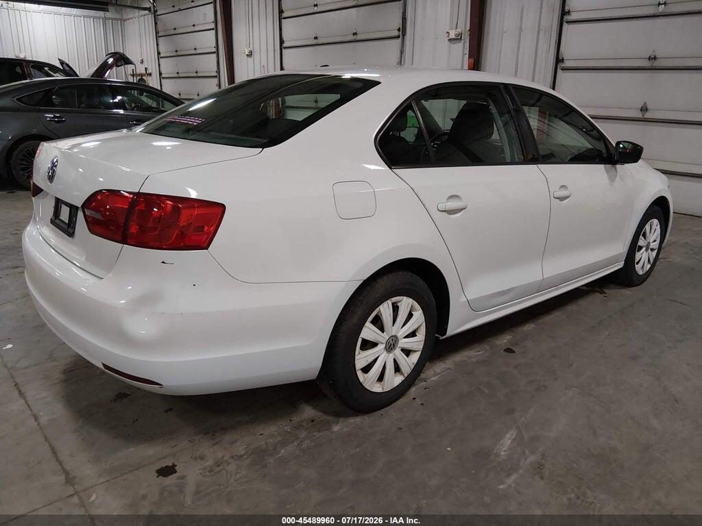 3VW1K7AJ6EM324392 2014 VOLKSWAGEN JETTA photo no. 4
