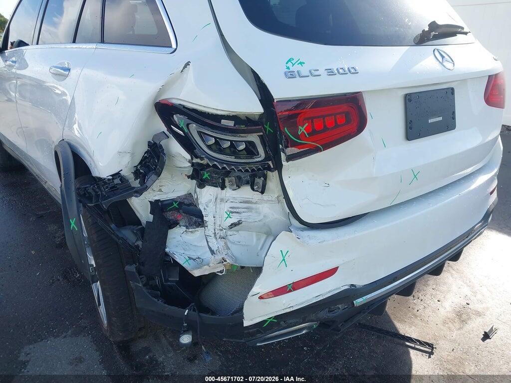 W1N0G8EB8MF896922 2021 MERCEDES-BENZ GLC 300 photo no. 6