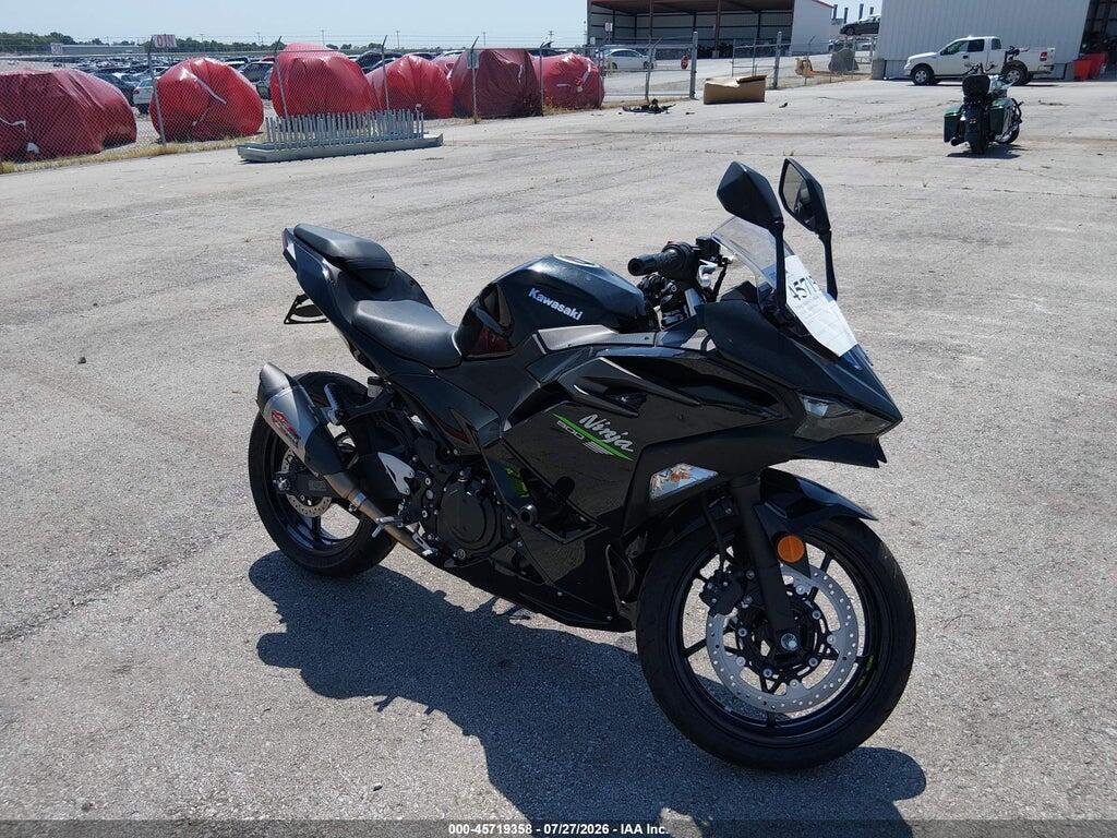 ML5EXGH15RDA29469 2024 KAWASAKI EX500 photo no. 1