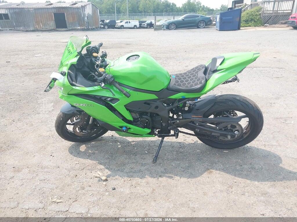 ML5ZXCS17RDA12210 2024 KAWASAKI ZX400 photo no. 12