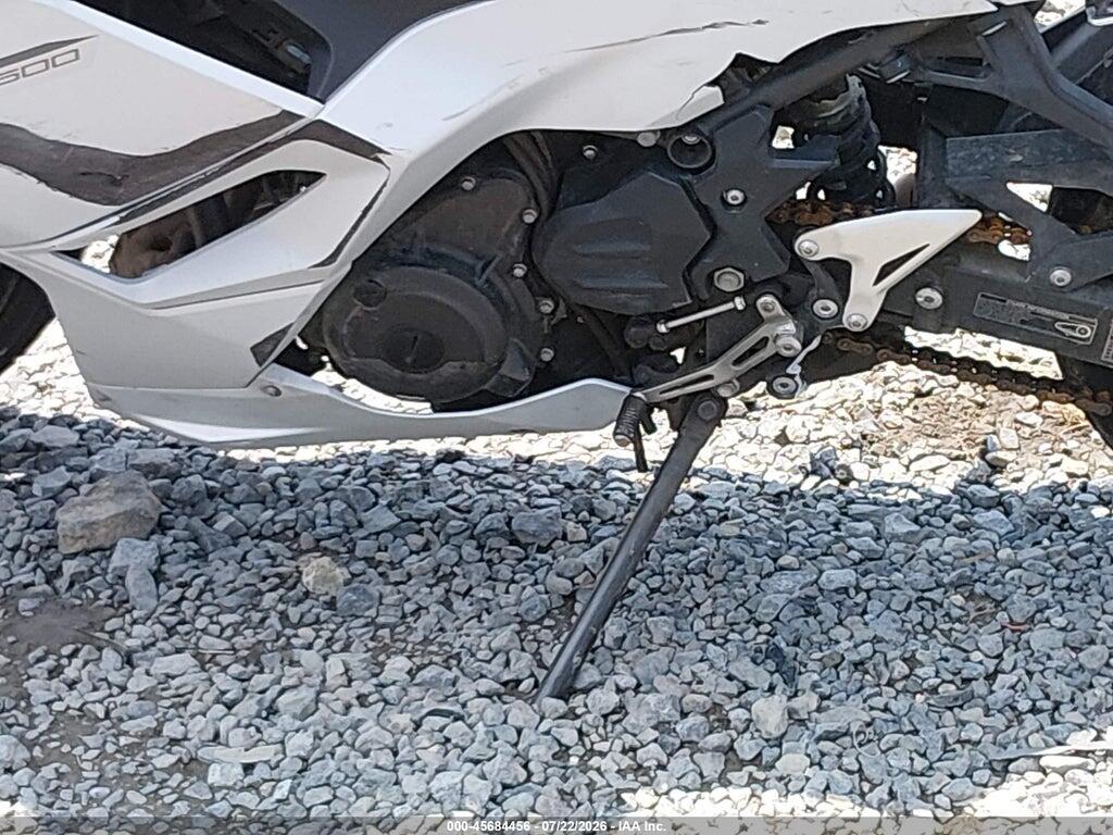 ML5EXGG19RDA08058 2024 KAWASAKI EX500 photo no. 9