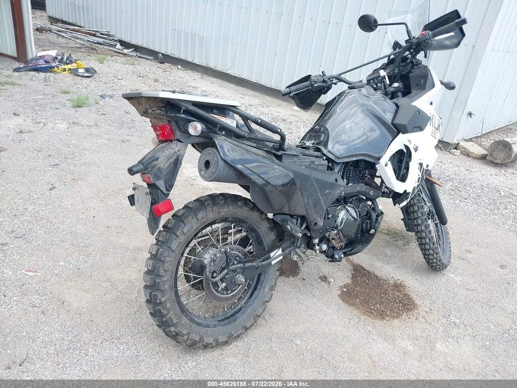 ML5KLEF1XRDA28517 2024 KAWASAKI KL650 photo no. 4