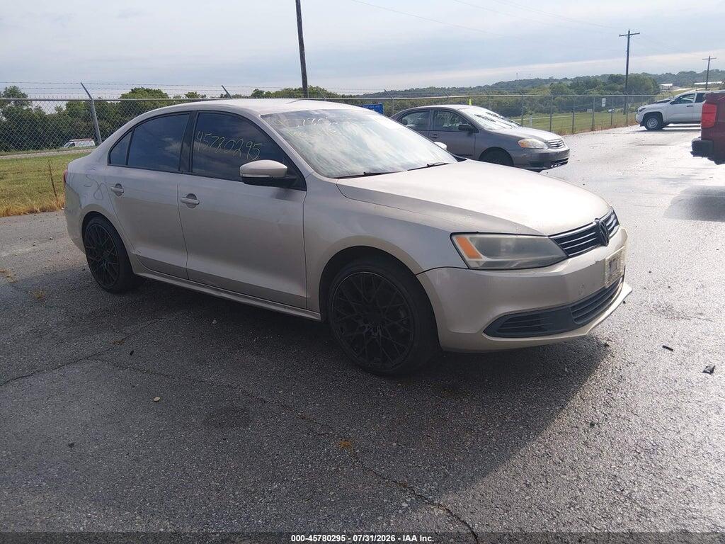 3VWD17AJ2EM273375 2014 VOLKSWAGEN JETTA photo no. 1