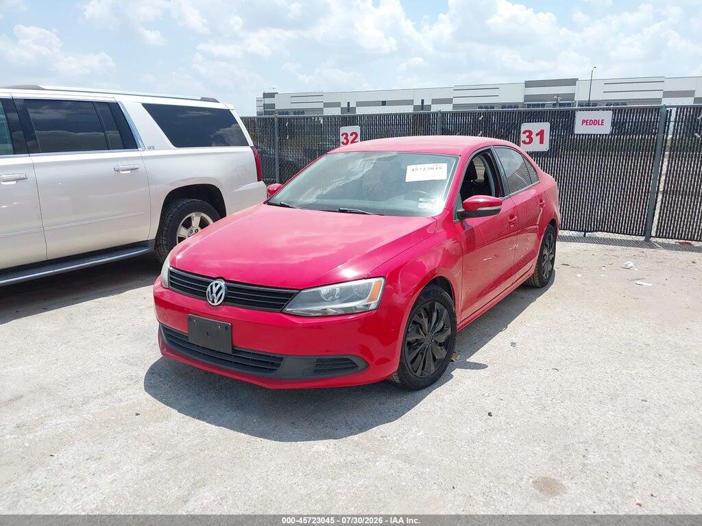 3VWD17AJ2EM417927 2014 VOLKSWAGEN JETTA photo no. 2