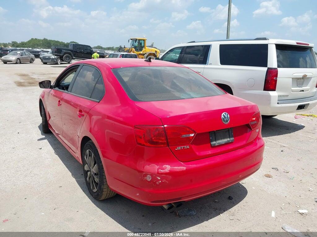 3VWD17AJ2EM417927 2014 VOLKSWAGEN JETTA photo no. 3