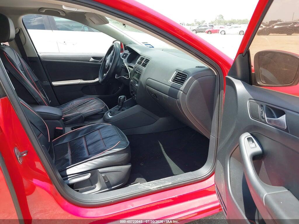 3VWD17AJ2EM417927 2014 VOLKSWAGEN JETTA photo no. 5
