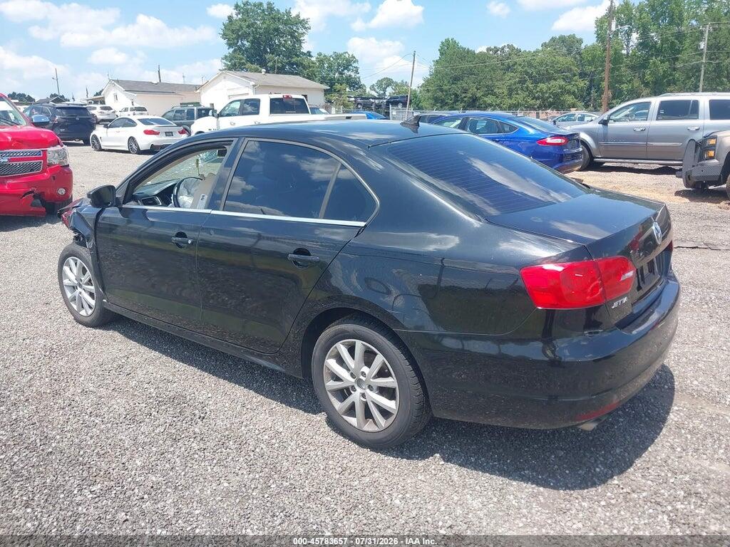3VWD17AJ7EM277373 2014 VOLKSWAGEN JETTA photo no. 3