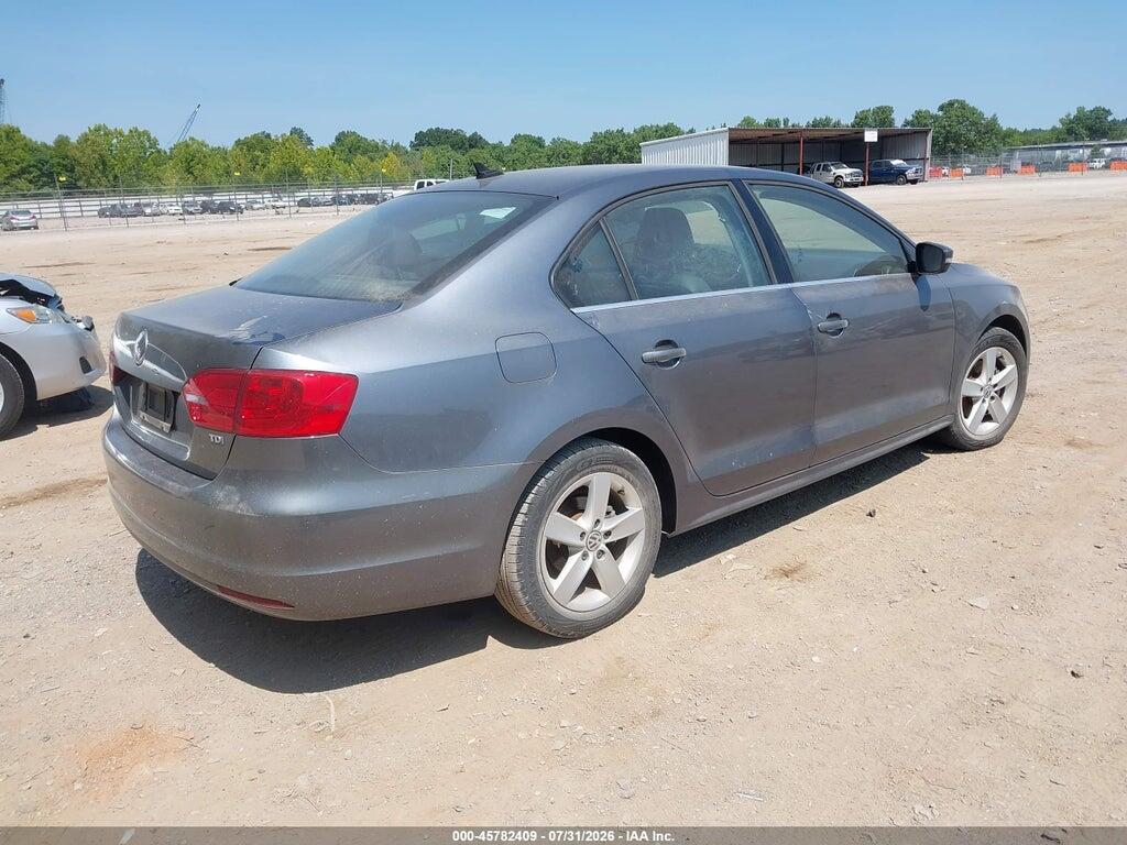 3VWLL7AJ3EM322847 2014 VOLKSWAGEN JETTA photo no. 4