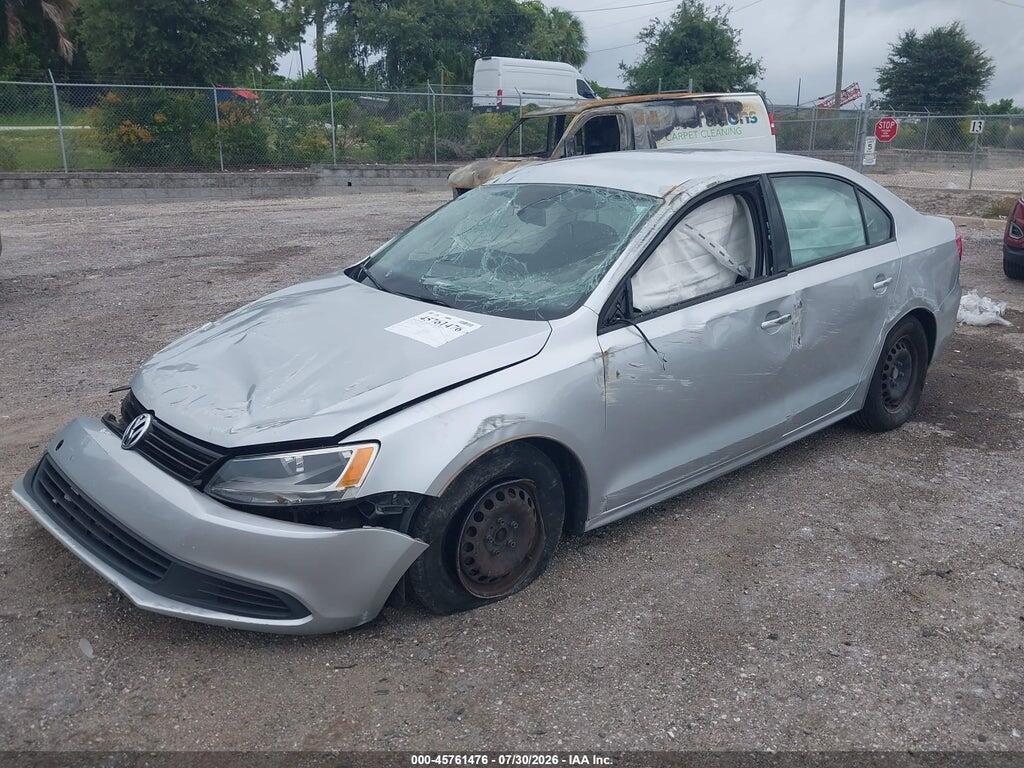 3VW2K7AJ0EM231677 2014 VOLKSWAGEN JETTA photo no. 2