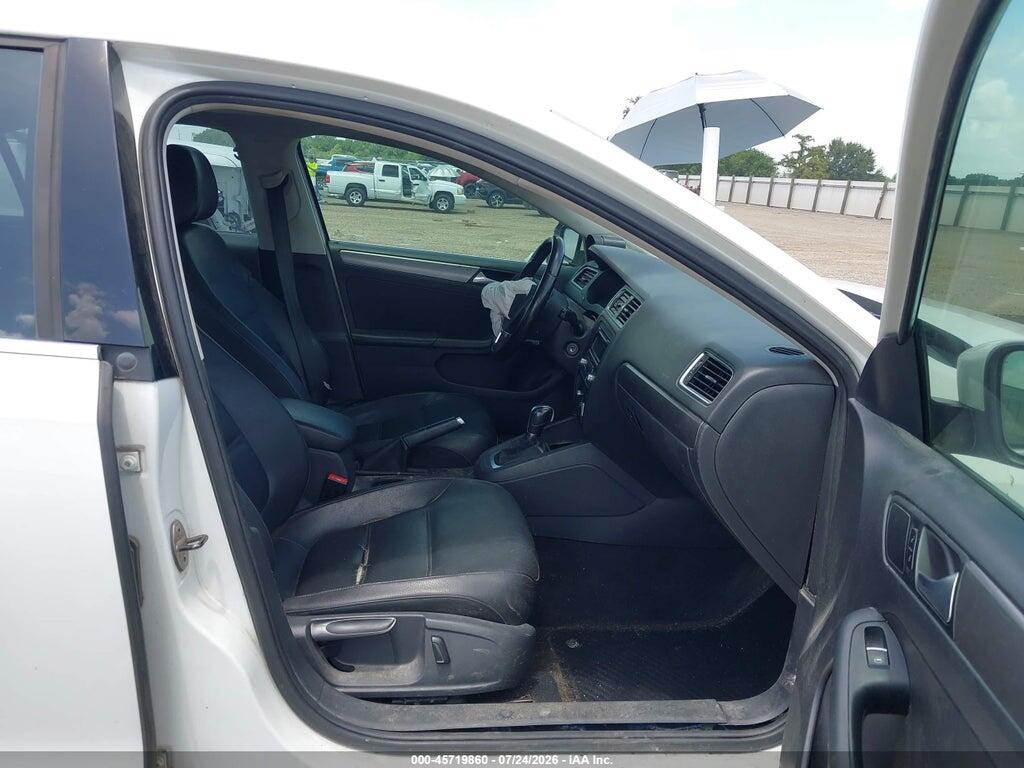 3VWLL7AJ4EM302591 2014 VOLKSWAGEN JETTA photo no. 5