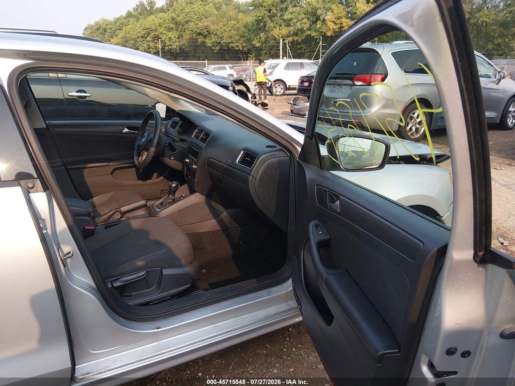 3VW2K7AJ7EM325930 2014 VOLKSWAGEN JETTA photo no. 5