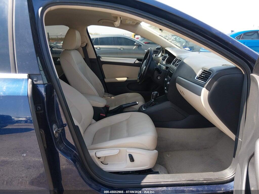 3VWD07AJ3EM236774 2014 VOLKSWAGEN JETTA photo no. 5