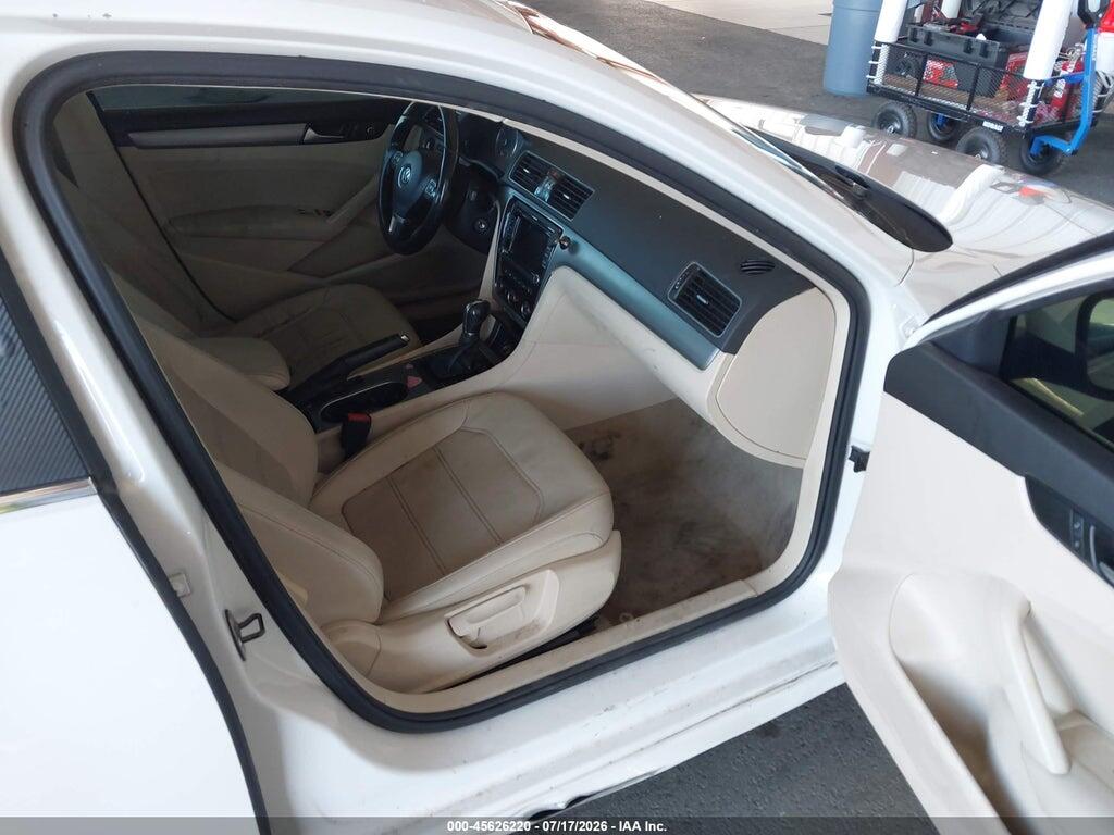1VWBT7A3XEC046570 2014 VOLKSWAGEN PASSAT photo no. 5