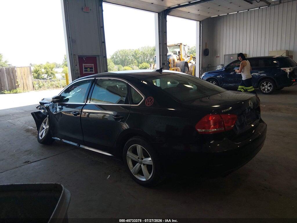 1VWBH7A3XEC045792 2014 VOLKSWAGEN PASSAT photo no. 3