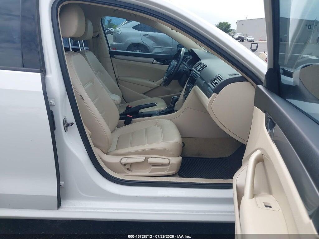 1VWAT7A35EC107495 2014 VOLKSWAGEN PASSAT photo no. 5