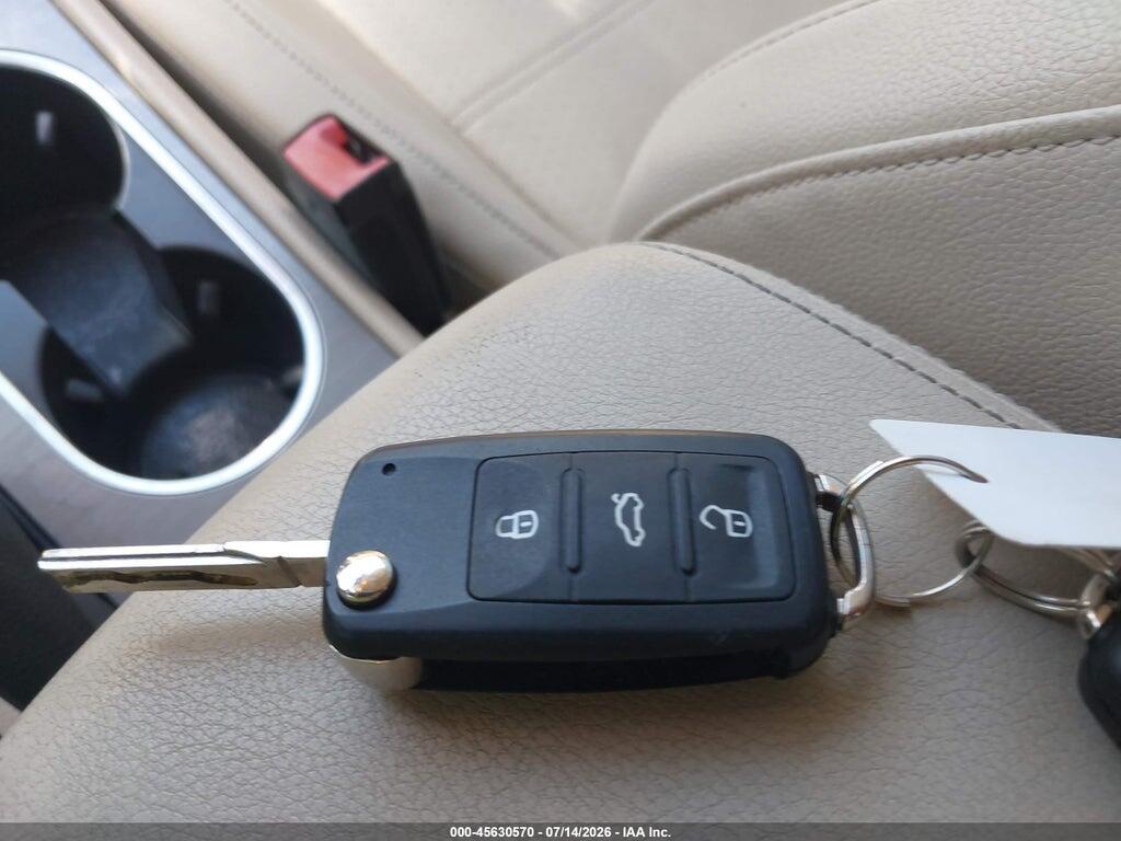 1VWBN7A32EC118971 2014 VOLKSWAGEN PASSAT photo no. 11