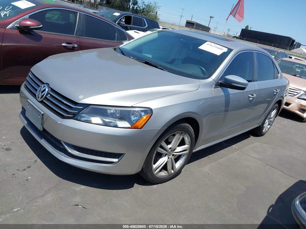 1VWBT7A38EC052528 2014 VOLKSWAGEN PASSAT photo no. 2