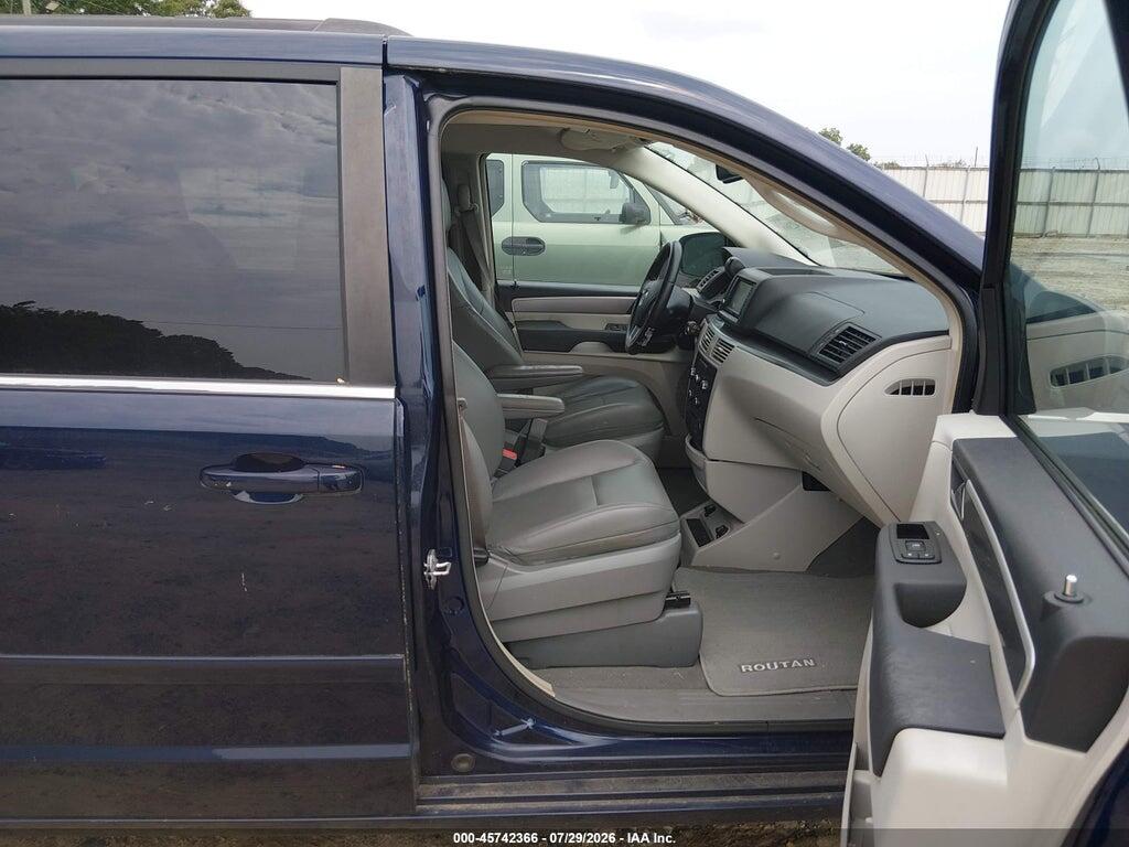 2C4RVABG2ER134367 2014 VOLKSWAGEN ROUTAN photo no. 5