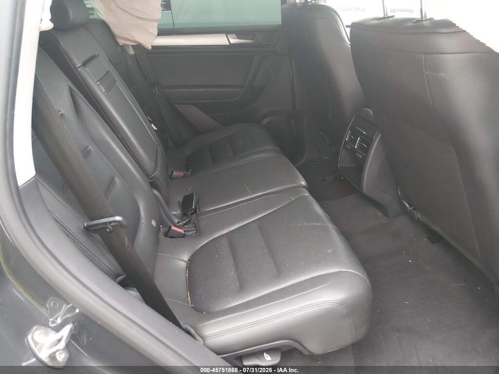 WVGEF9BP6ED007775 2014 VOLKSWAGEN TOUAREG photo no. 8
