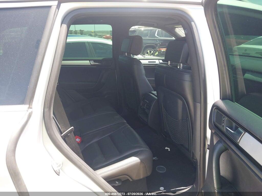 WVGDF9BP6ED003690 2014 VOLKSWAGEN TOUAREG photo no. 8